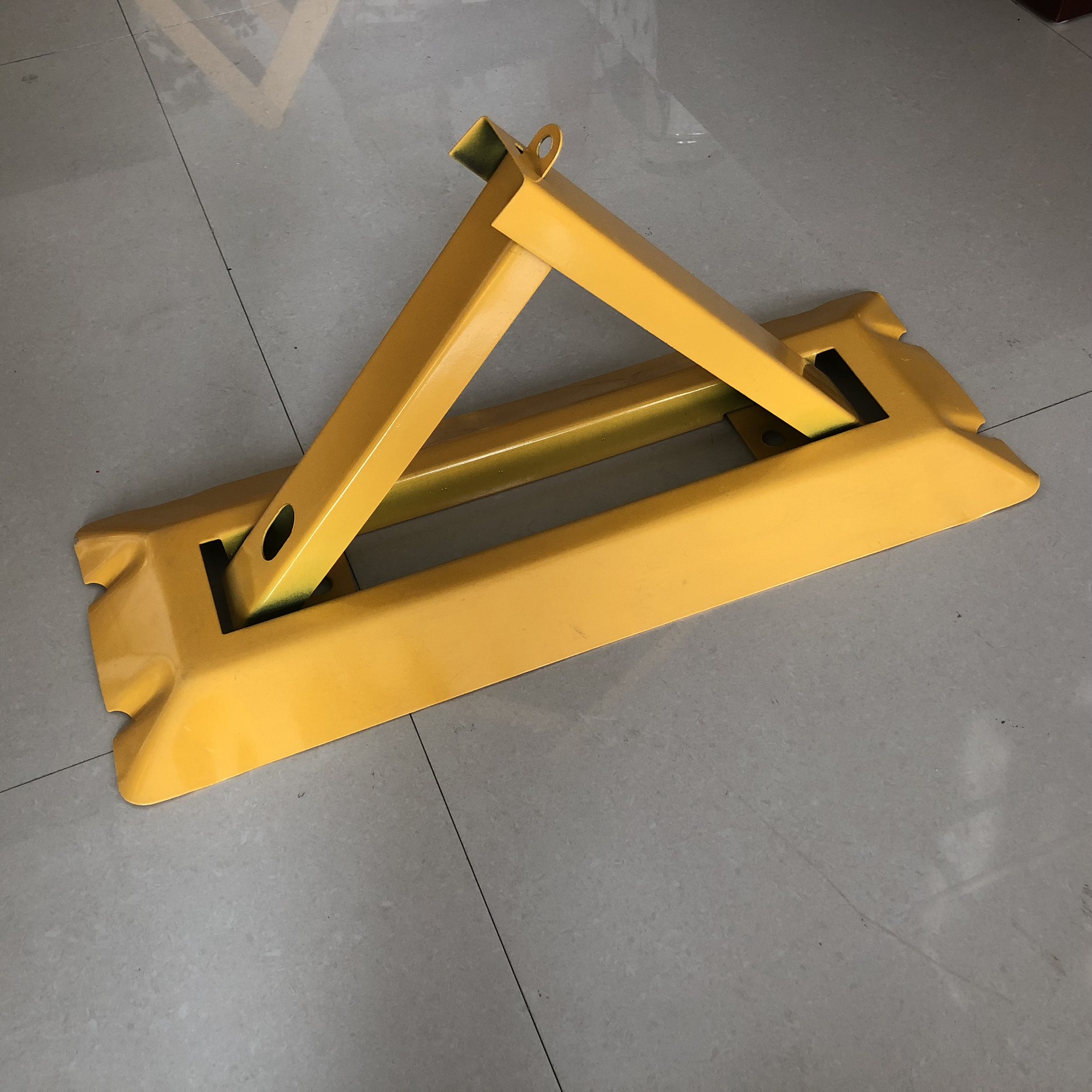 防压型三角车位锁 车位地锁 衢州车库车位锁上门安装