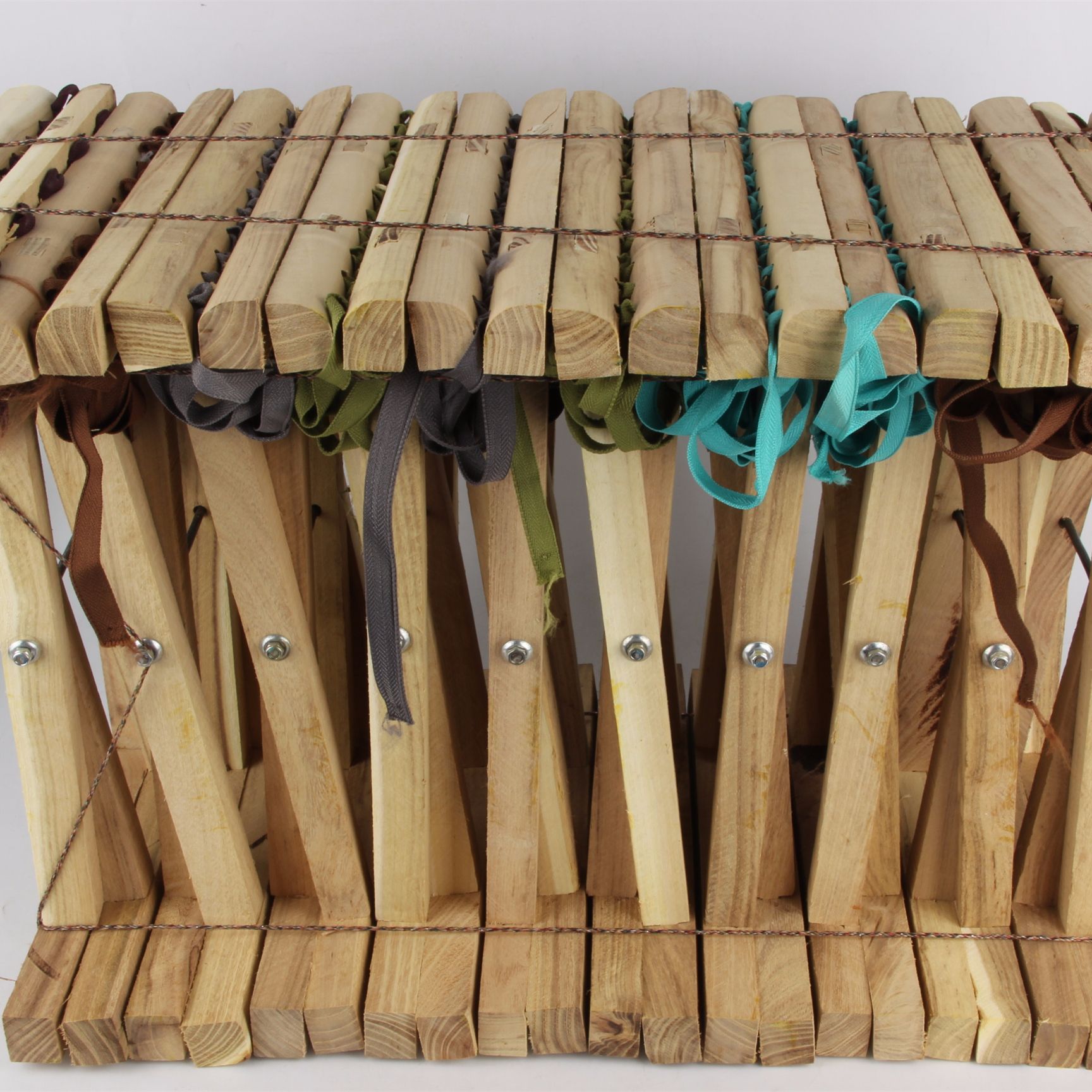 40便携木头马扎 实木凳子 折叠马扎凳子日用百货 地摊货源厂家