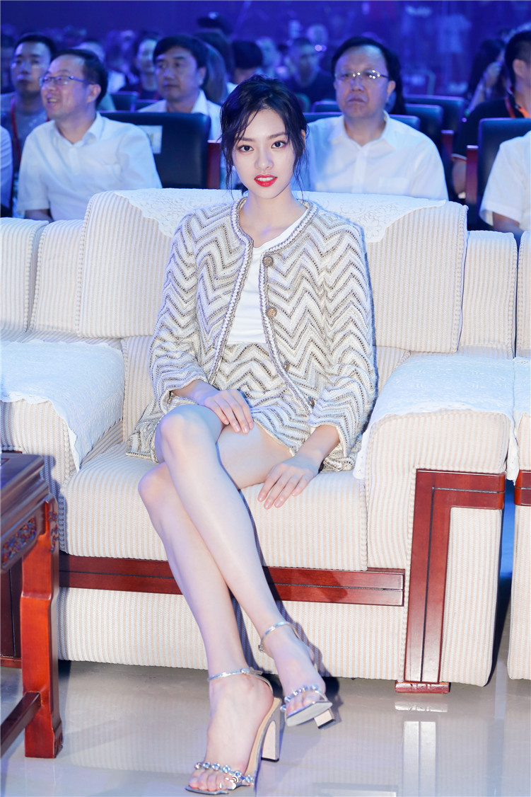 刘诗诗 张艺上同款小香风条纹拼接外套 波浪边半身裙套装女f0867