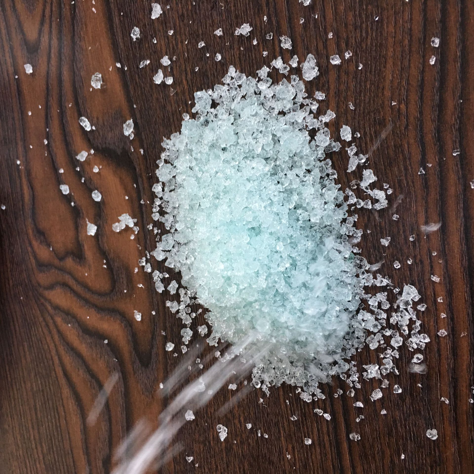 高铝高钙高温陶瓷熔块 高锌日用瓷 地砖专用透明水晶熔块釉料