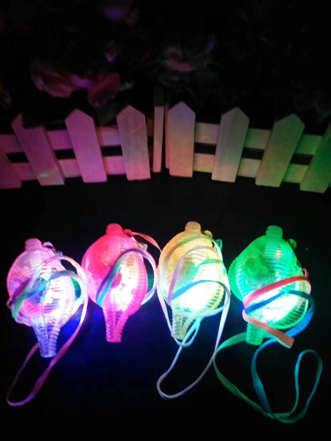 New Luminous Conch Whistle Three Flash Modes Luminous Toy Push Scan Code Small Gift Wholesale