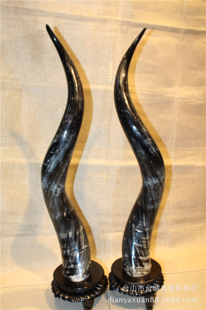纯牛角摆件牛气冲天11x11x72cm 底座10cm高 (3
