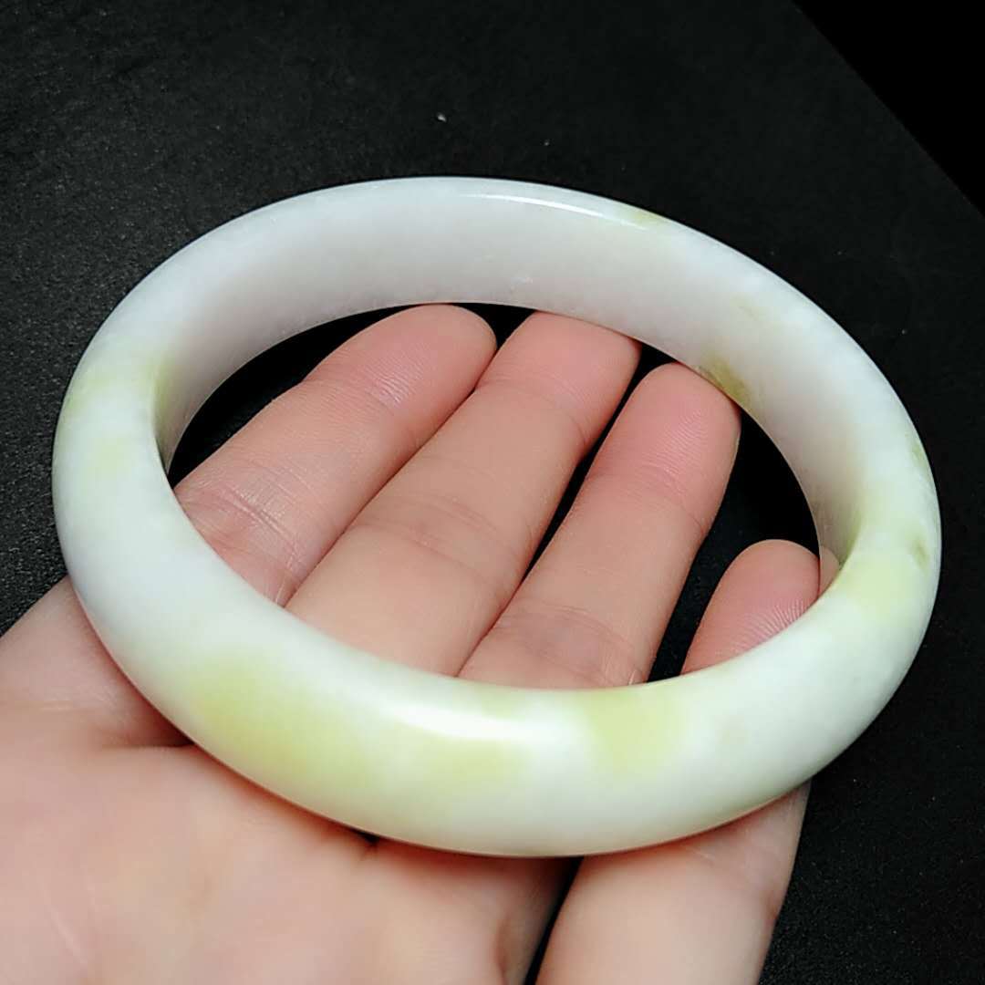 玉器陕西蓝田玉姜花手镯 时尚美丽飘花蓝田玉手镯厂家批发