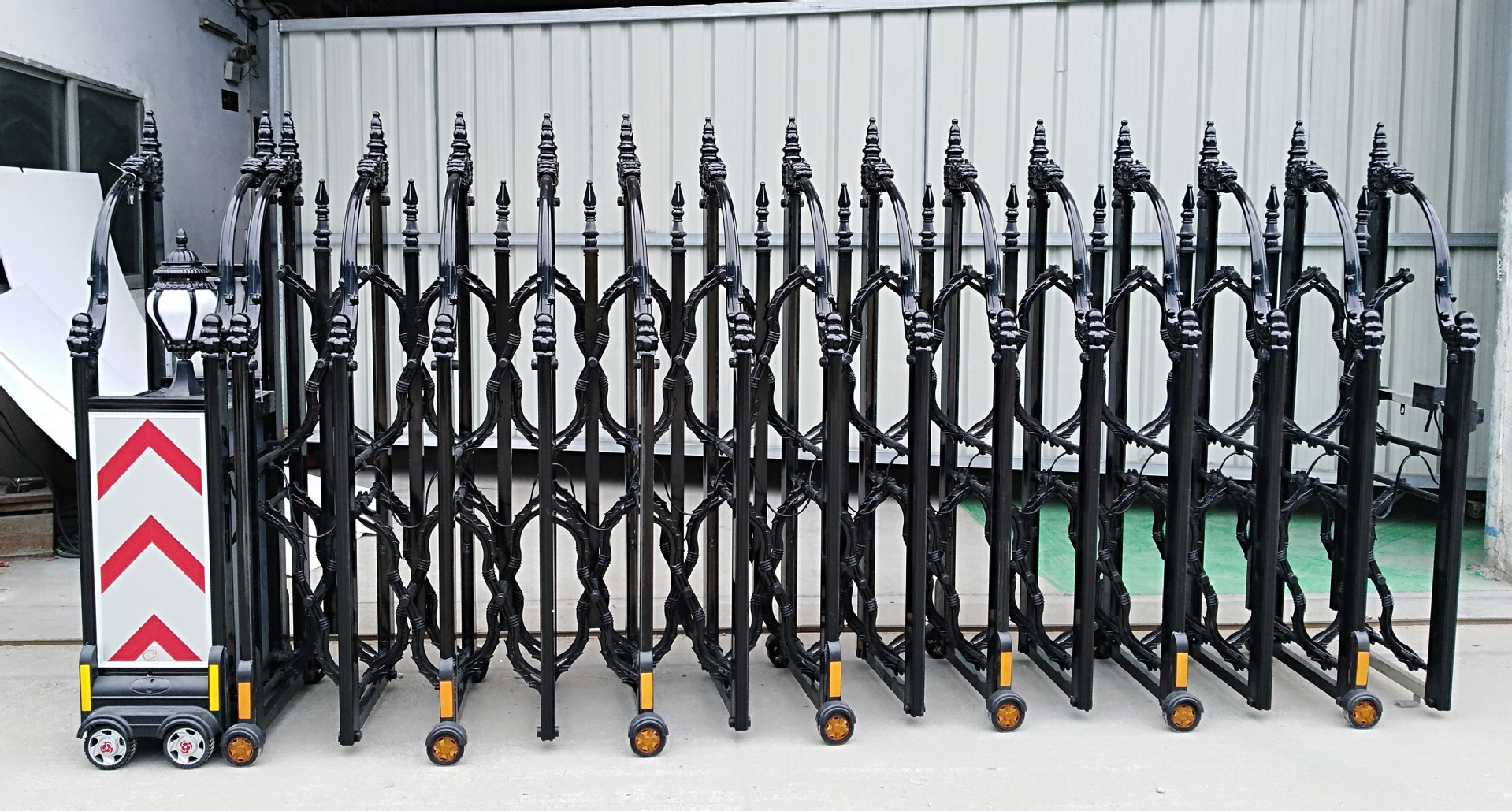 佛山厂家自动移动门智能别墅电动推拉门电动摇控伸缩铝合金伸缩门