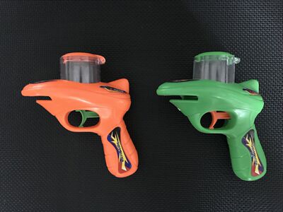 塑料飞碟枪飞盘枪塑料射击eva飞碟枪eva飞盘发射玩具枪