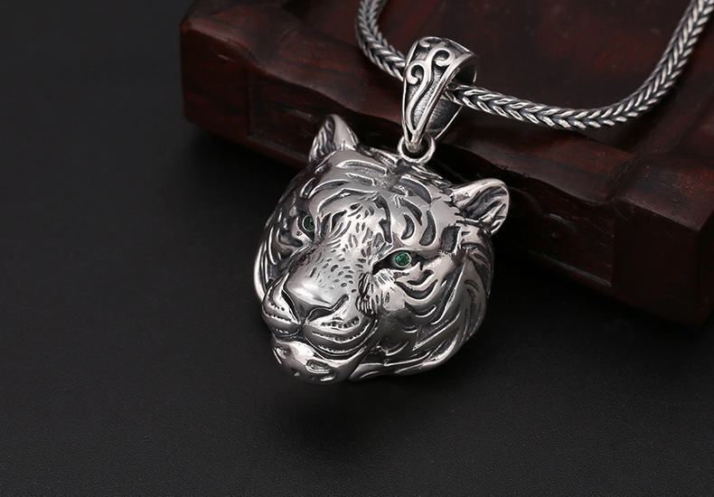 批发个性霸气男士吊坠时尚饰品 泰银镂空老虎头s925纯银项链挂坠