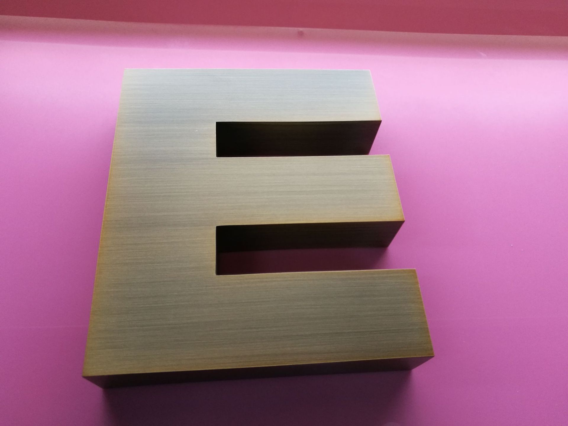 金属围边字 铜字 招牌字 电镀古铜字 不锈钢围边 广告字定做