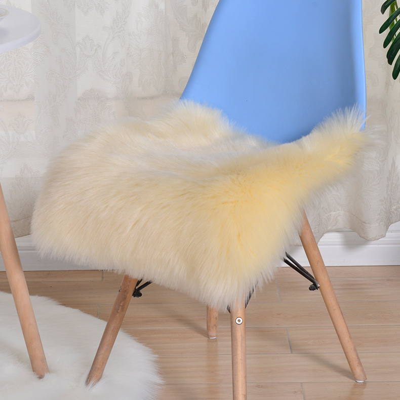 Winter New Office Home Wool-like Acrylic Cushion White Non-Lint Cushion Chair Cushion Factory Supply