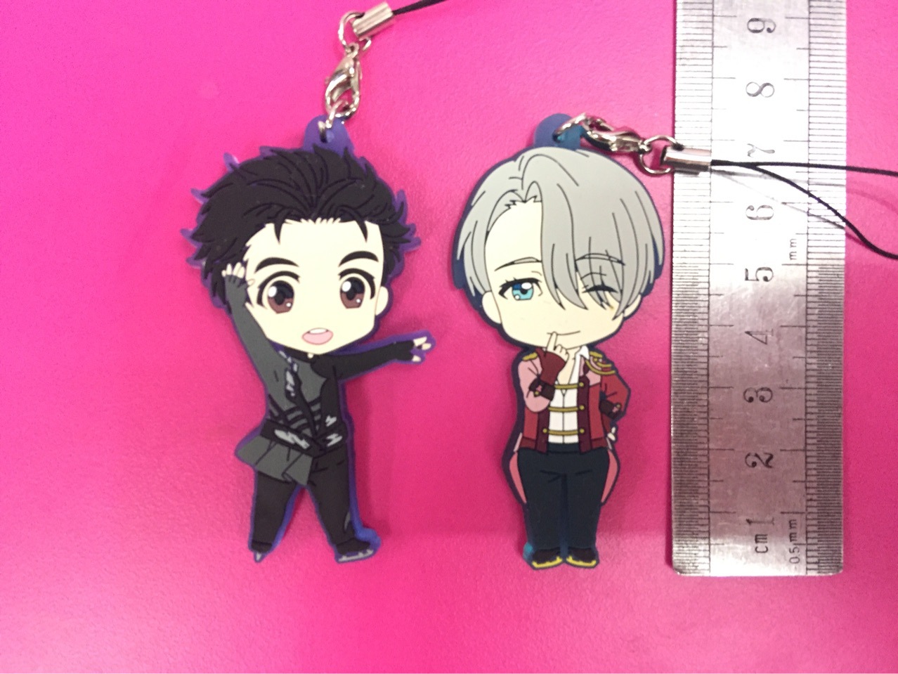 日单正版散货 冰上的尤里 勇利 维克托 尤里 橡胶挂件-阿里巴巴