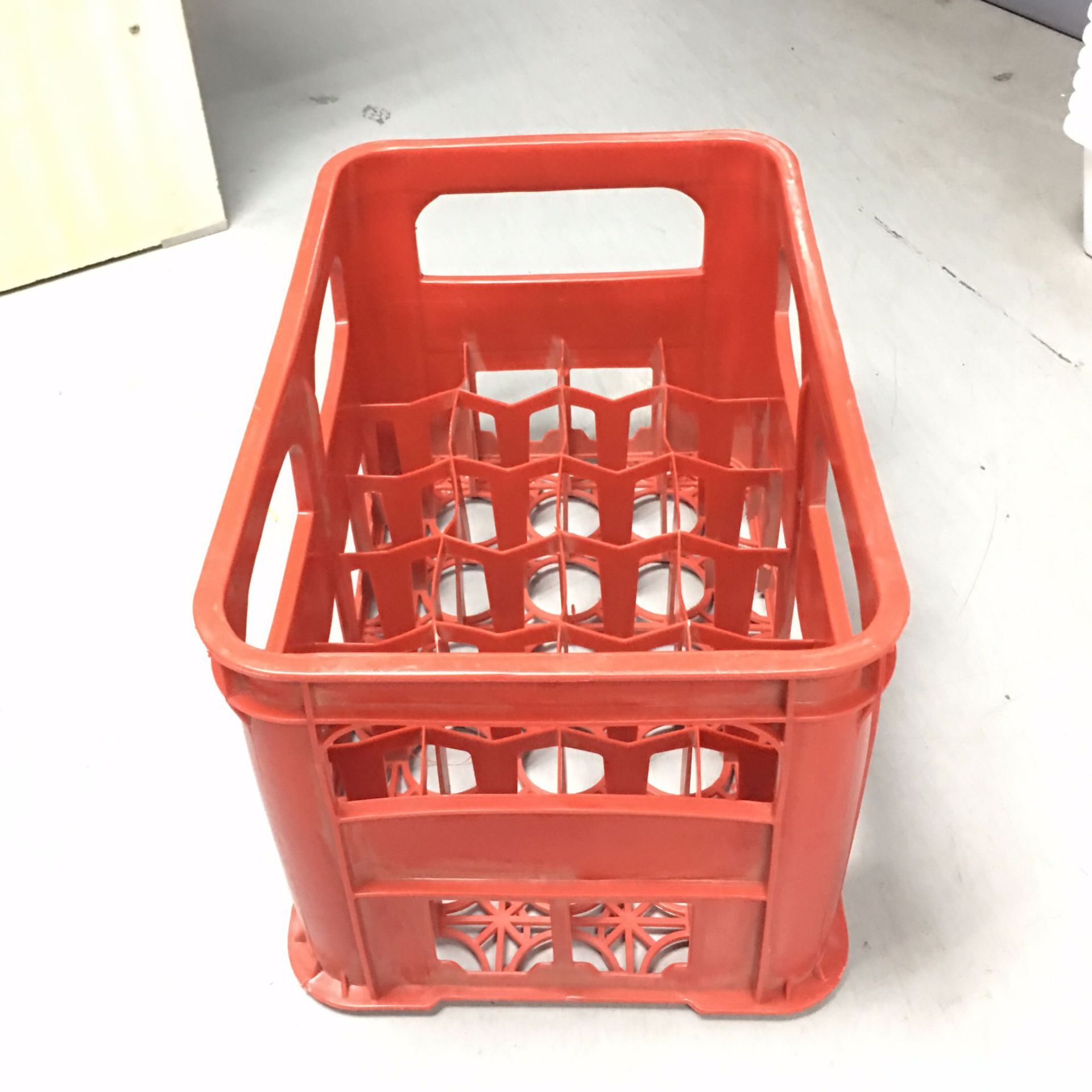 加厚啤酒筐塑料24格红色杯箱红酒杯筐汽水牛奶瓶收纳筐周转框