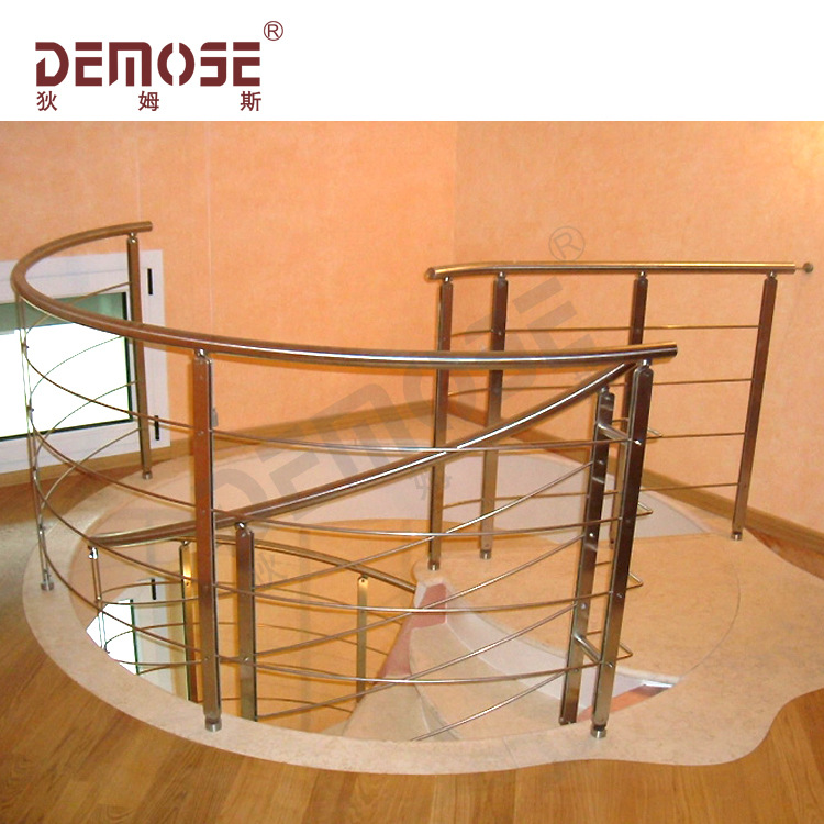 家庭别墅阳台栏杆不锈钢管拉丝栏杆弧形不锈钢栏杆厂家直销