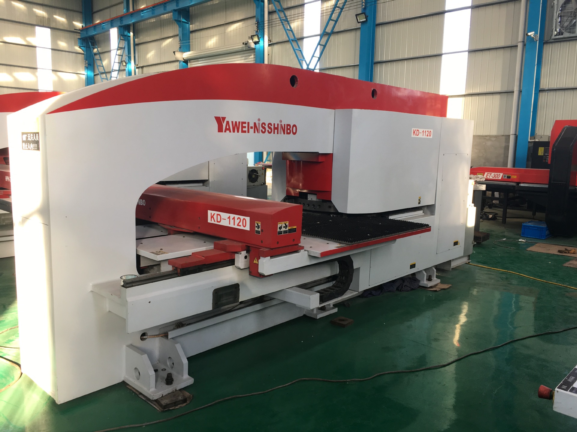 出售99成新江苏亚威数控转塔冲床hph3044数控冲床廊坊静德