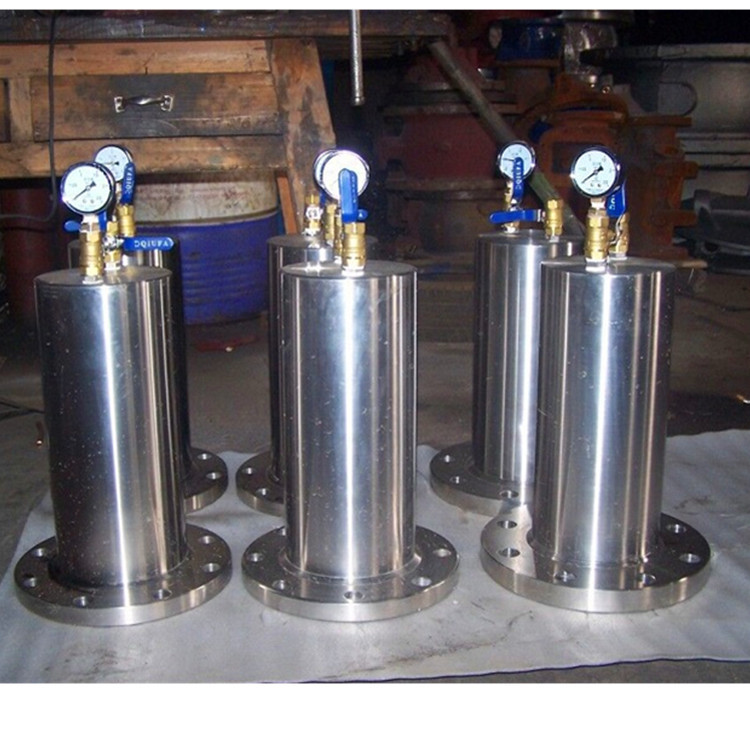 金钛厂商供应yq9000型不锈钢水锤消除器/水锤吸纳器