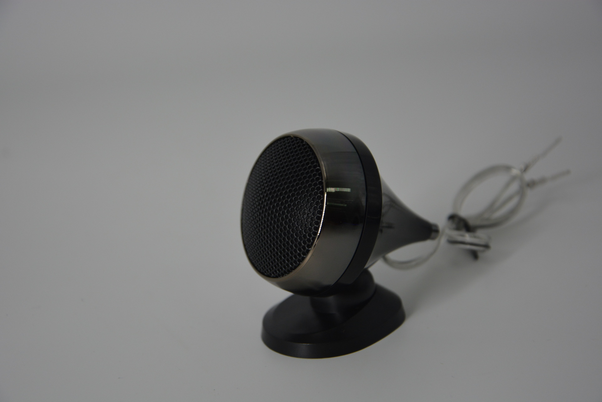 汽车高音喇叭高音仔外置改装车载小高音头音响12v24v无损通用一对