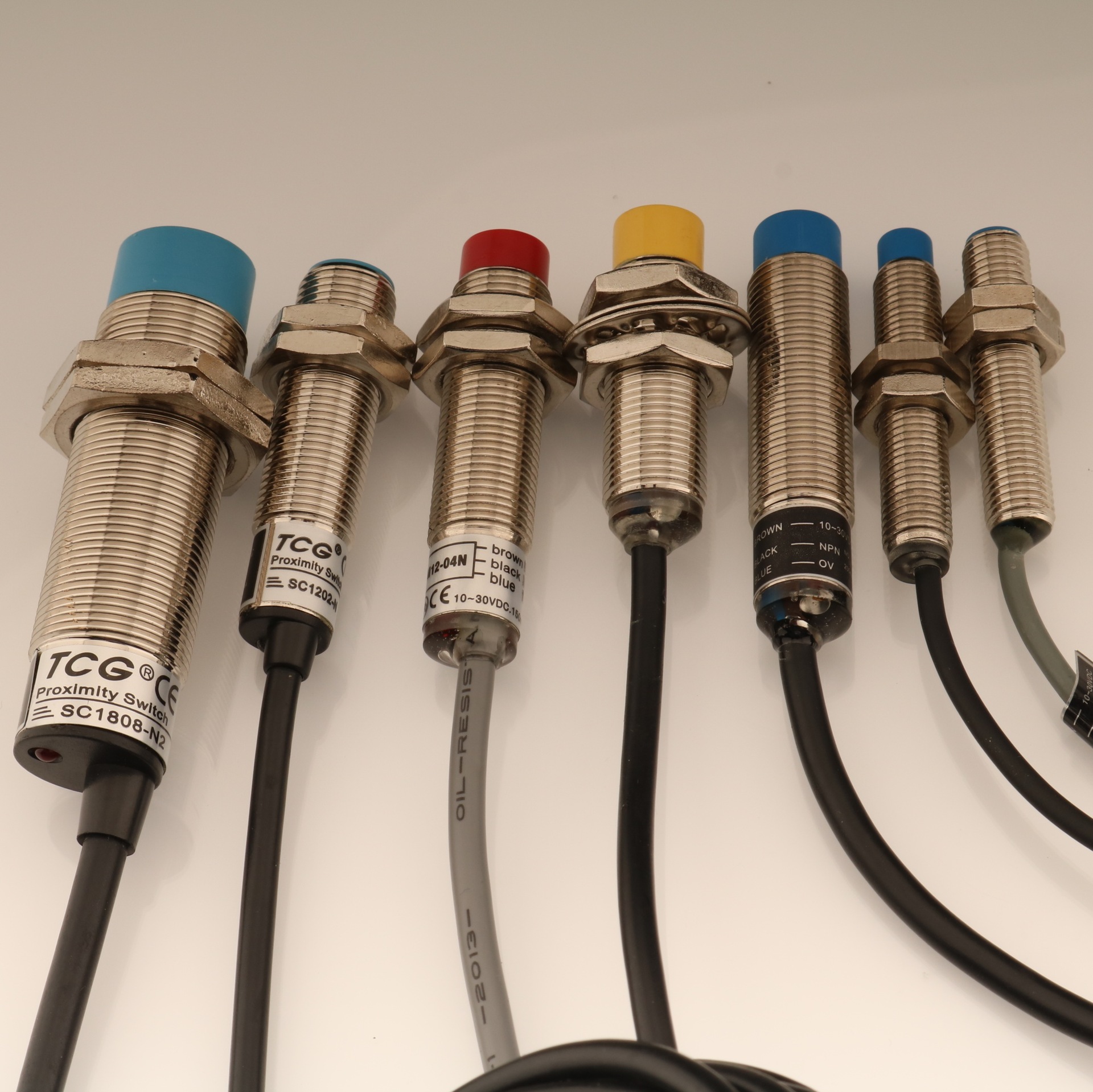 m18长距离感应开关sc1812-n/p直流三线电感式接近开关感应12mm