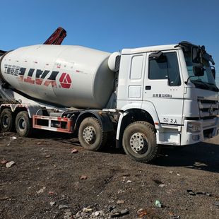 15年国四中国重汽豪沃 二手混凝土搅拌罐车 22方亚特重工搅拌车