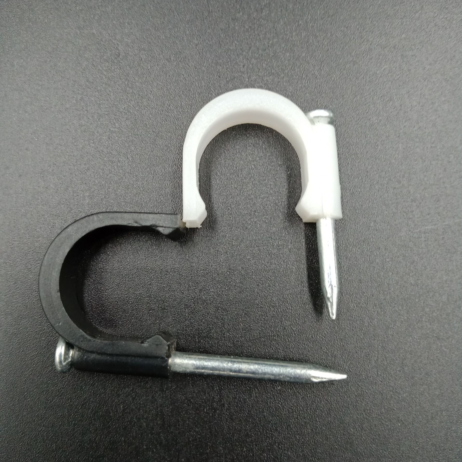 厂家直销塑料线卡圆形线钉钢钉线卡钉卡 卡线扣 地热卡钉地暖钉卡