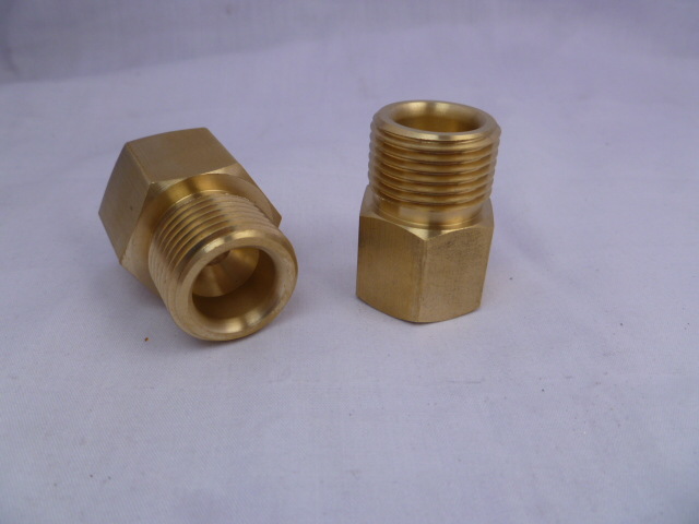 氧气 氮气减压阀转接头 钢瓶转接头内14 1/4 3/8 1/2转外g5/8变径