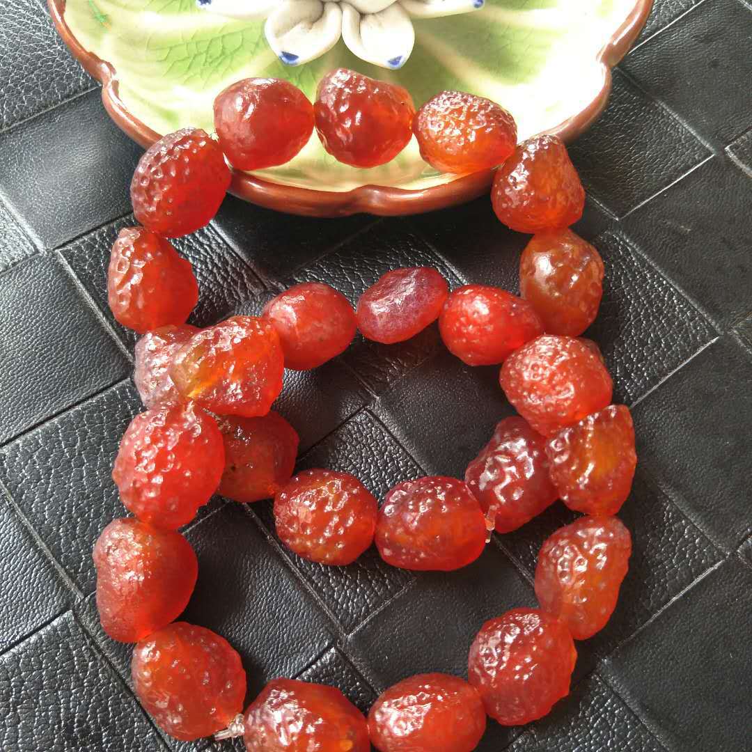 厂家批发阿拉善戈壁石新疆葡萄干玛瑙原石手链筋脉石手串酒红色