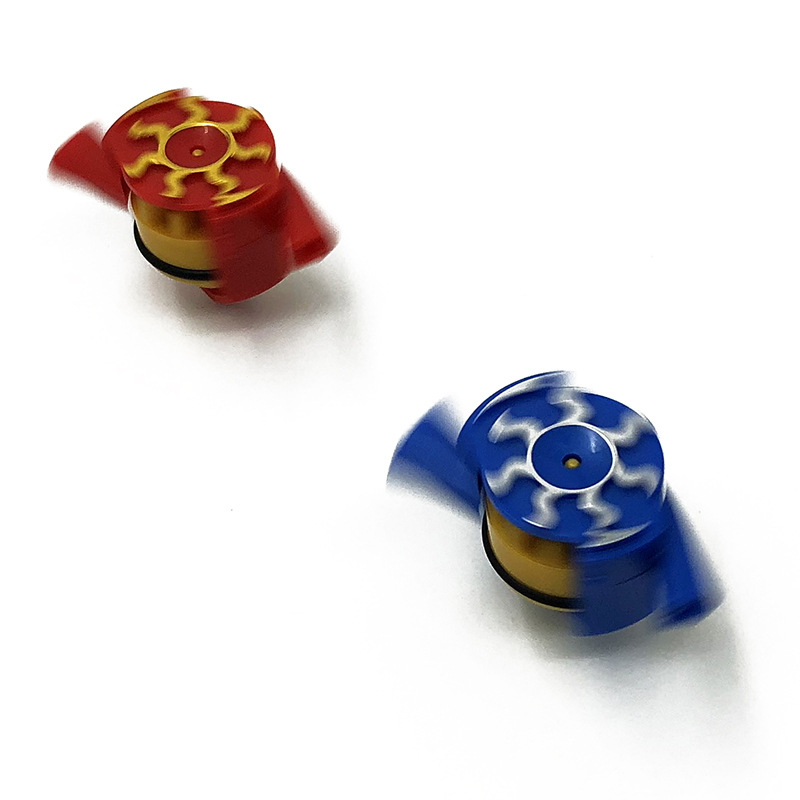 跨境热销创意儿童新奇特口哨陀螺吹气旋转战地陀螺玩具赠品礼品