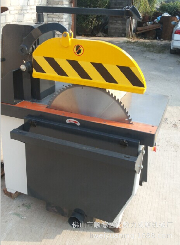 木工断料机 20公分木工气动断料锯圆木断木机力威源木工电圆锯