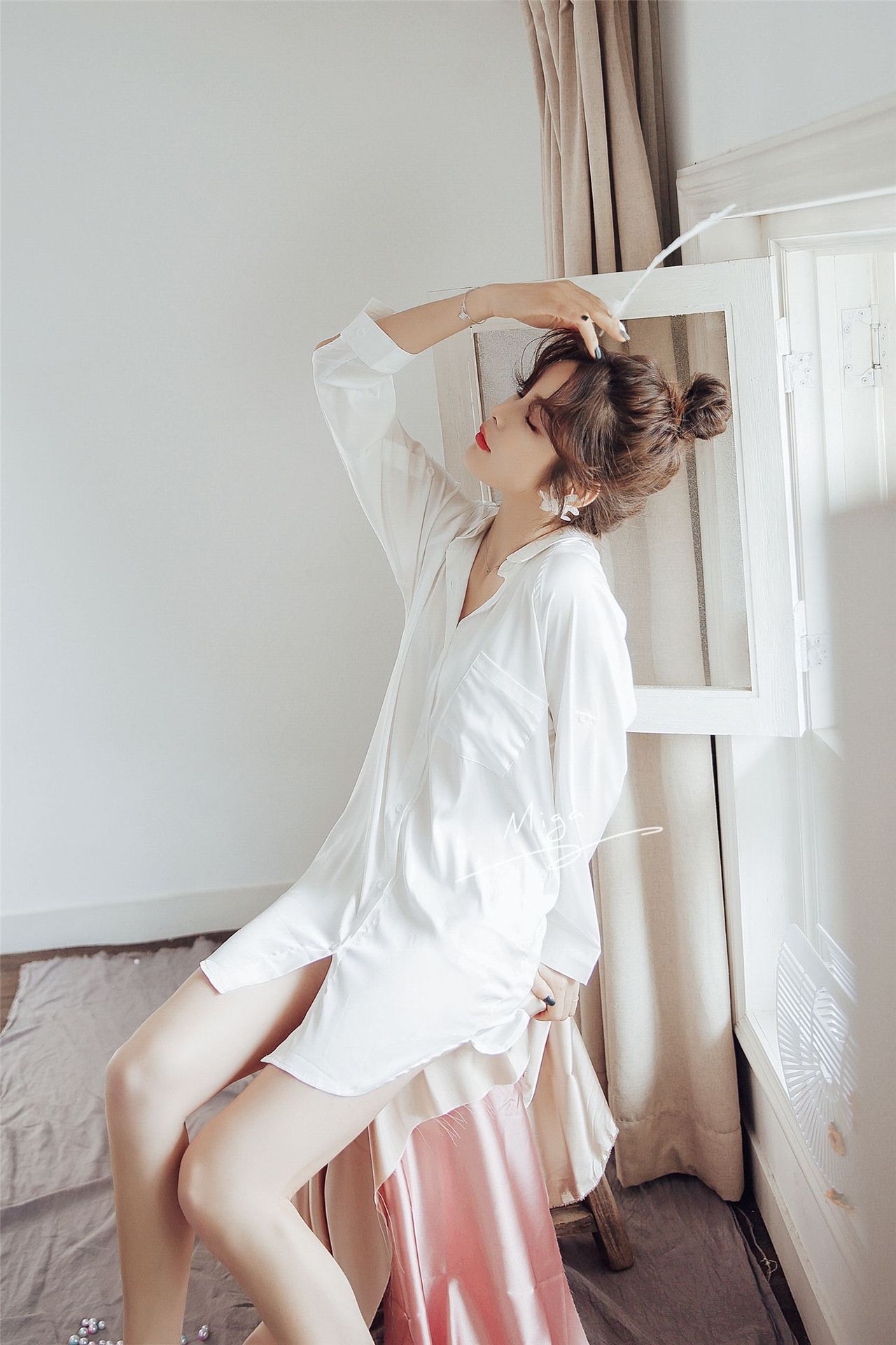 新品女士仿真丝睡衣夏长袖性感白衬衫诱惑短裙可挽袖宽松冰丝睡裙