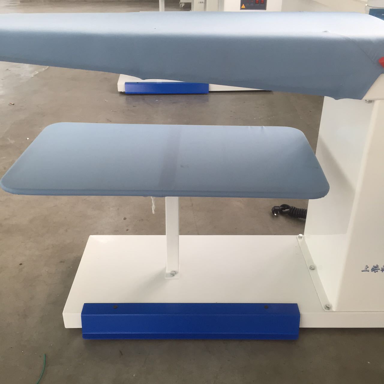 电加热点动烫台桥式 琴式烫台 熨烫衣服吸风烫台 飞机烫台