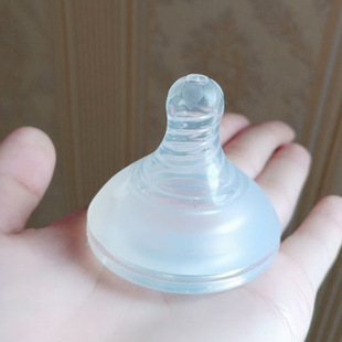 奶嘴不吃吃空奶瓶 婴儿含空奶嘴好吗