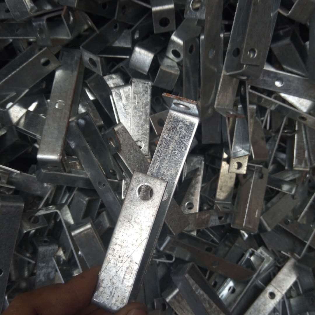 轻钢龙骨镀锌配件国标50吊件大吊国标主吊厂家直供可预定各种规格