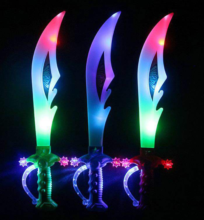 地摊发光音乐刀剑 闪光刀七彩剑儿童玩具发声带音乐大刀批发_华军新奇