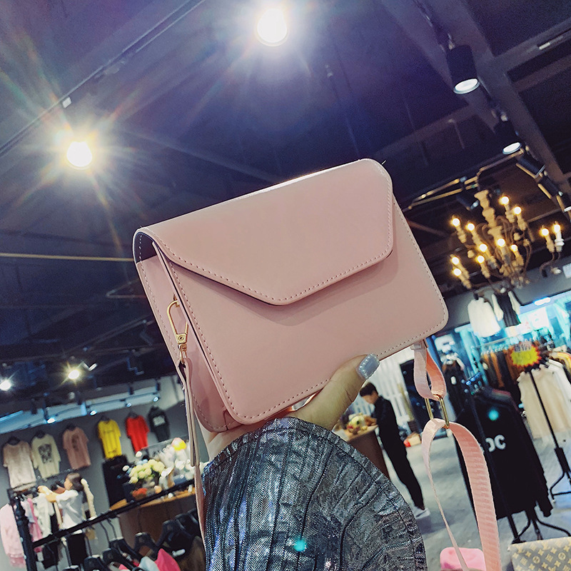 Wholesale Small Bag for Women 2018 New Trendy Korean Style Shoulder Messenger Bag Women's Bag Fashionable Trapezoidal Cover Small Square Bag