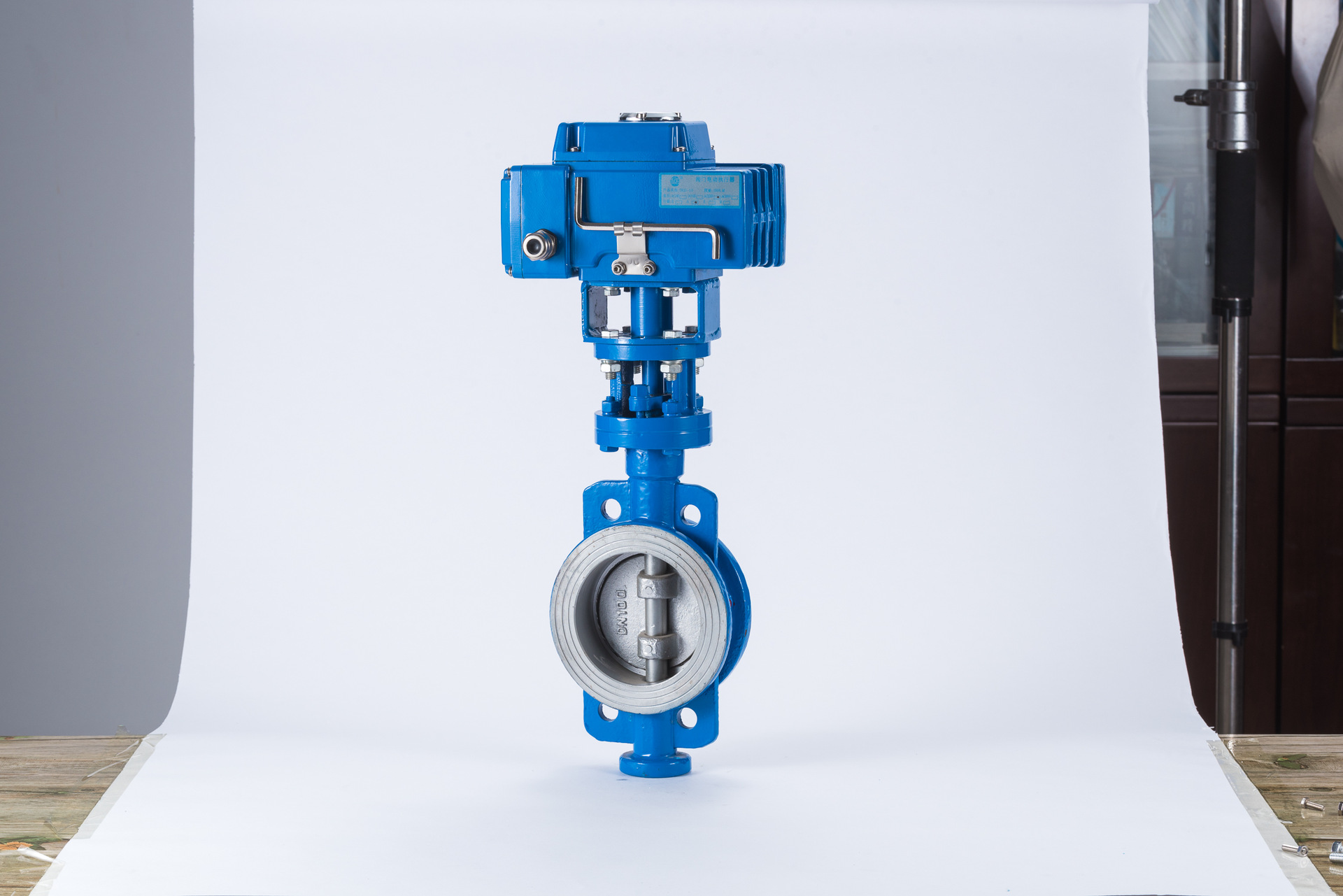 d973h-16c铸钢硬密封对夹式电动蝶阀开关型电动涡轮阀门skd-40