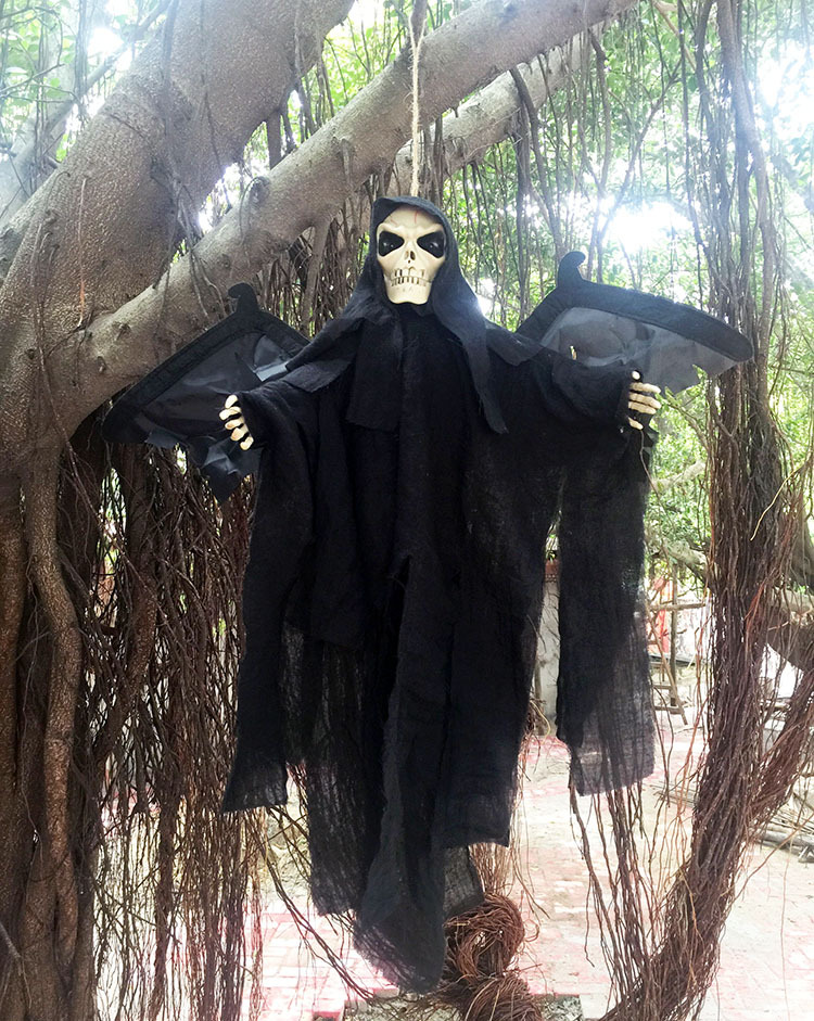 万圣节酒吧ktv场景布置装饰声控发光发声电动蝙蝠鬼翅膀会动