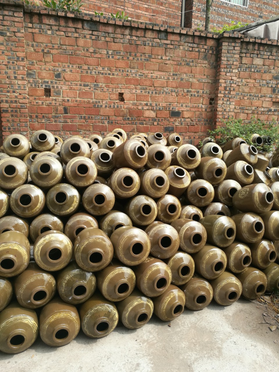 四川陶瓷酒坛10斤陶瓷酒坛酒缸5公斤土陶酒坛酒缸厂家直销