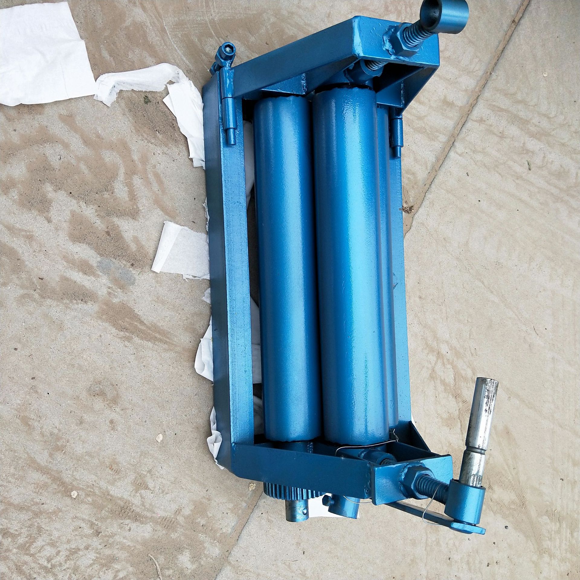 卷板机厂家订购小型手动卷板机 铁皮三辊卷板机 电动手动卷圆机