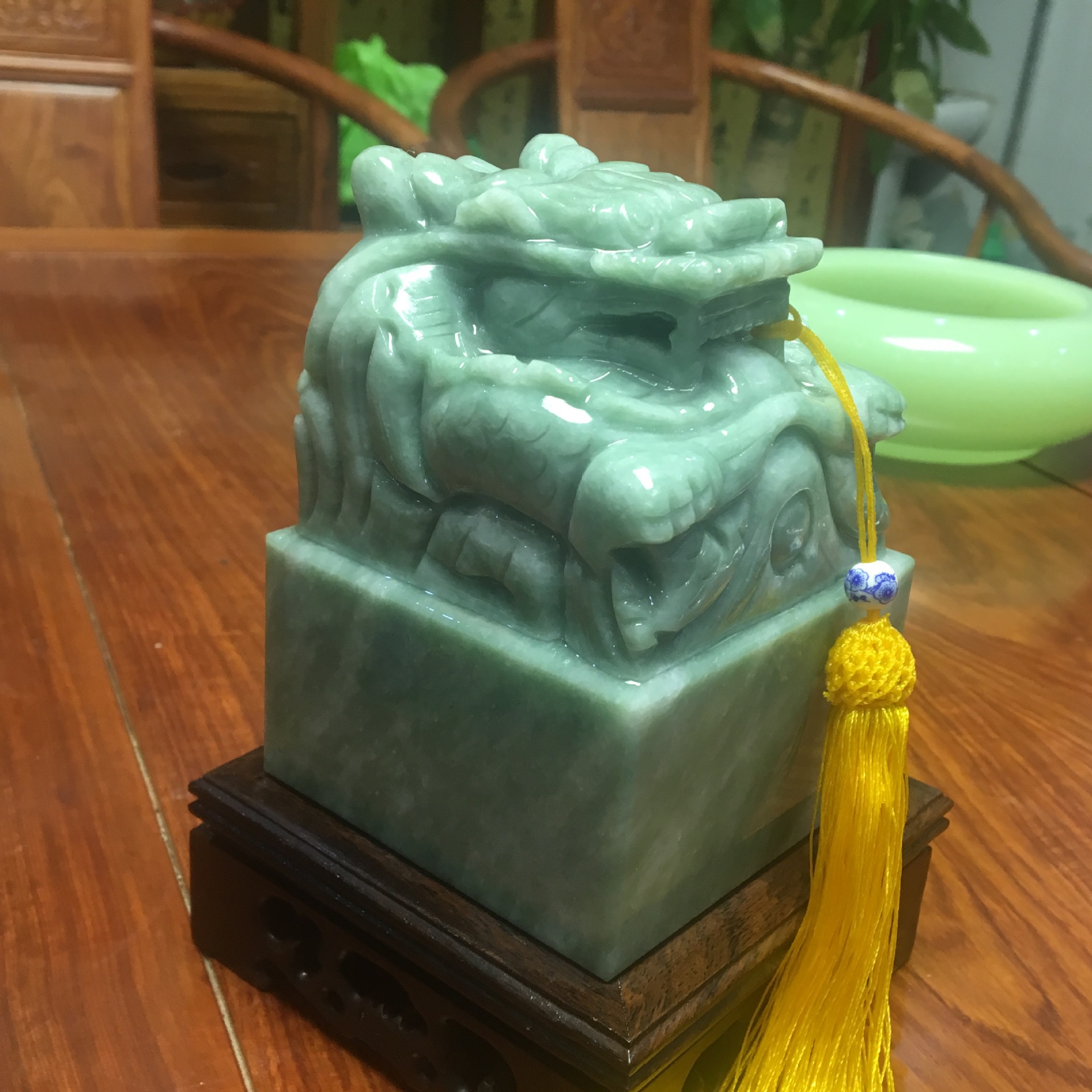 贵州翠翡翠色印章龙头摆件龙行天下玉玺刻字书章蓝田玉刻章工艺品