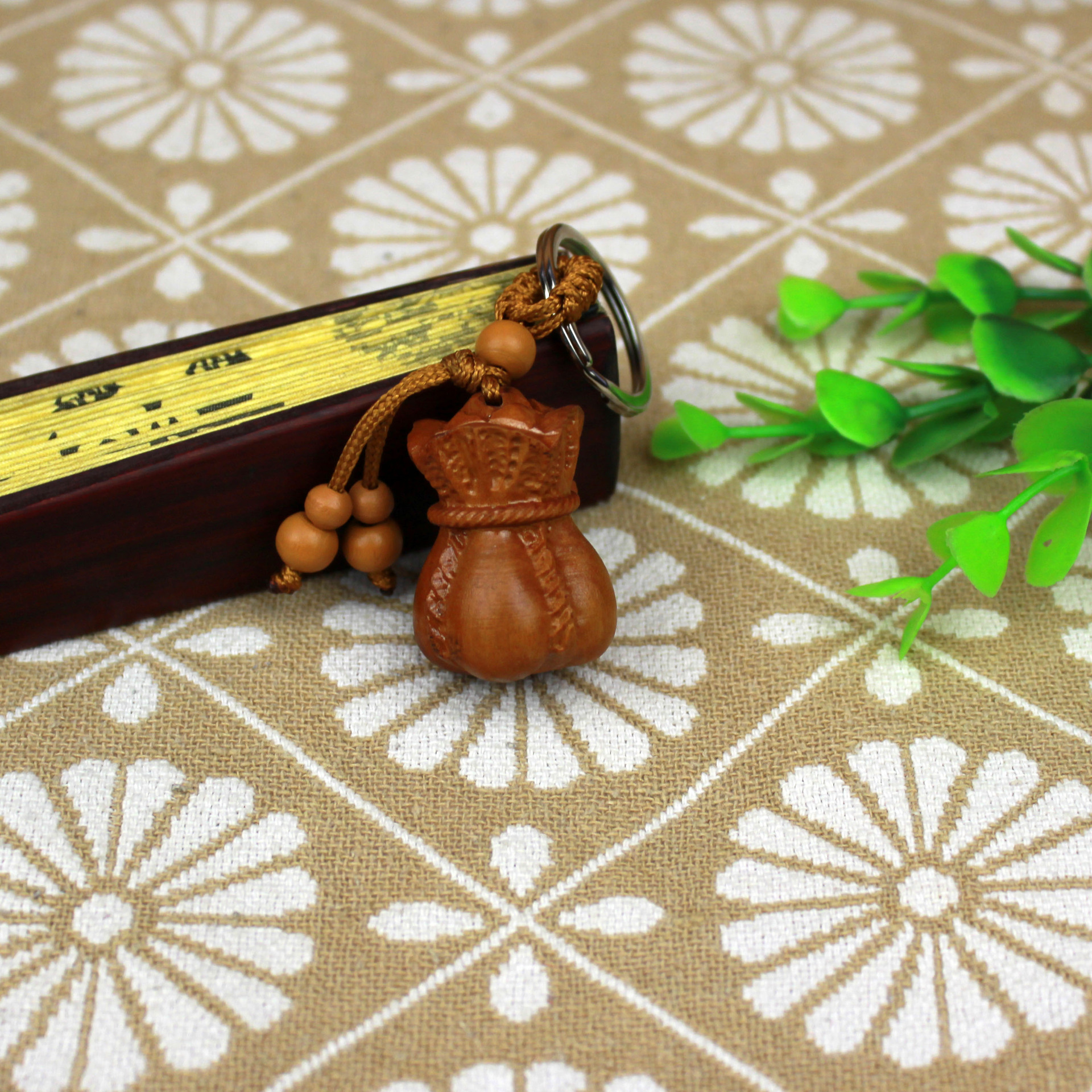 汽车钥匙扣木饰品