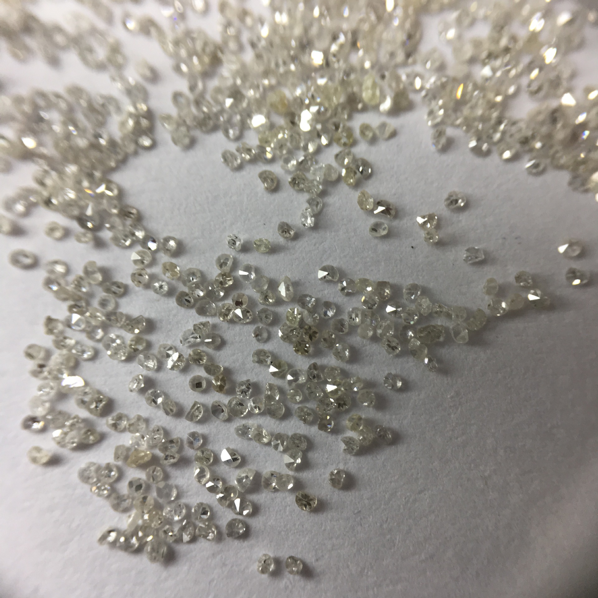 天然pk级别单反裸钻烂石碎钻 3厘5厘6厘8厘1分不规则印度白色钻石