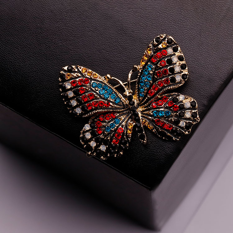 2021阿玛施创意蝴蝶胸针 女合金镶钻昆虫胸花 服装配饰品别针定制