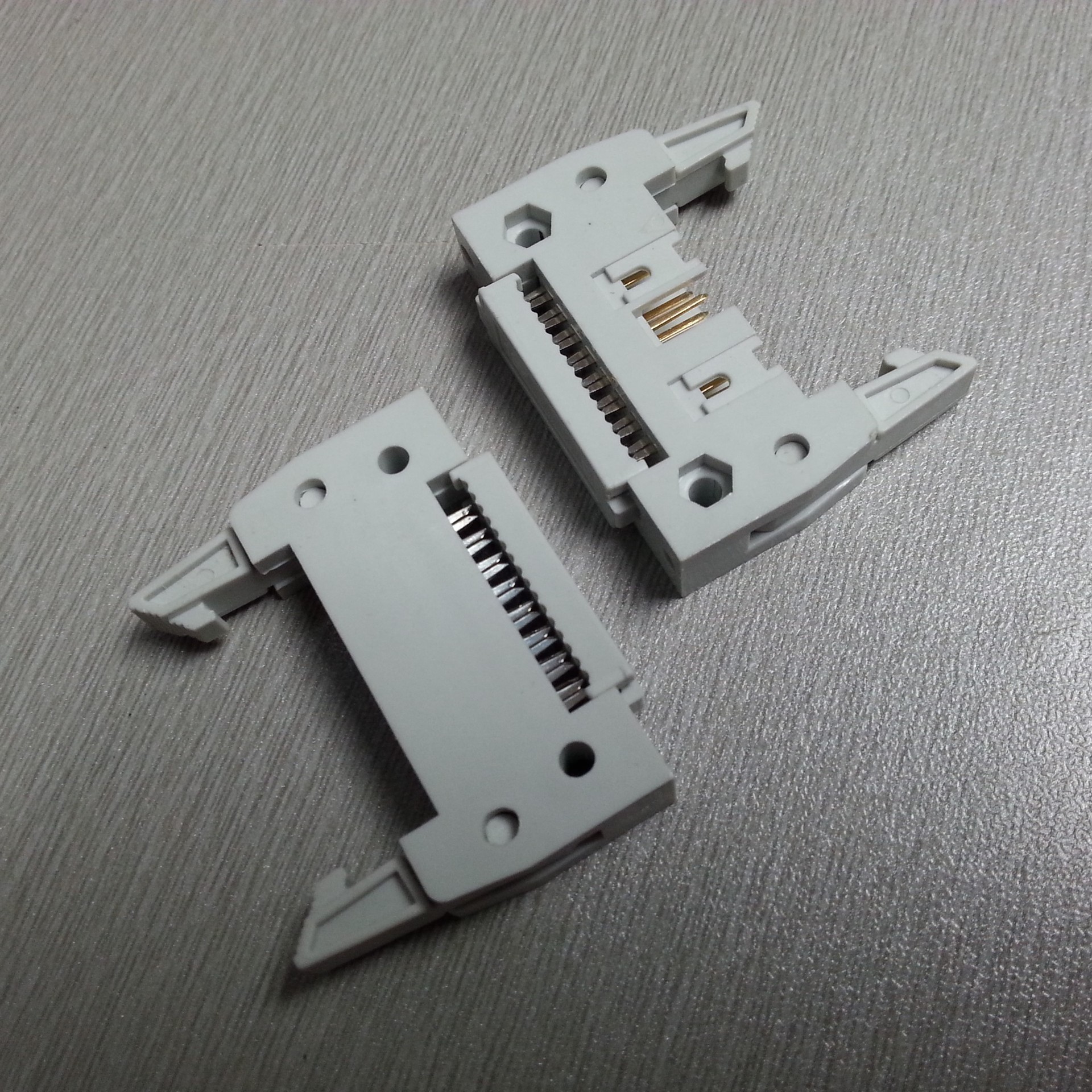 idc扁平排线座 16pin压排牛角插座 无固定脚 灰色idc插头 双排针