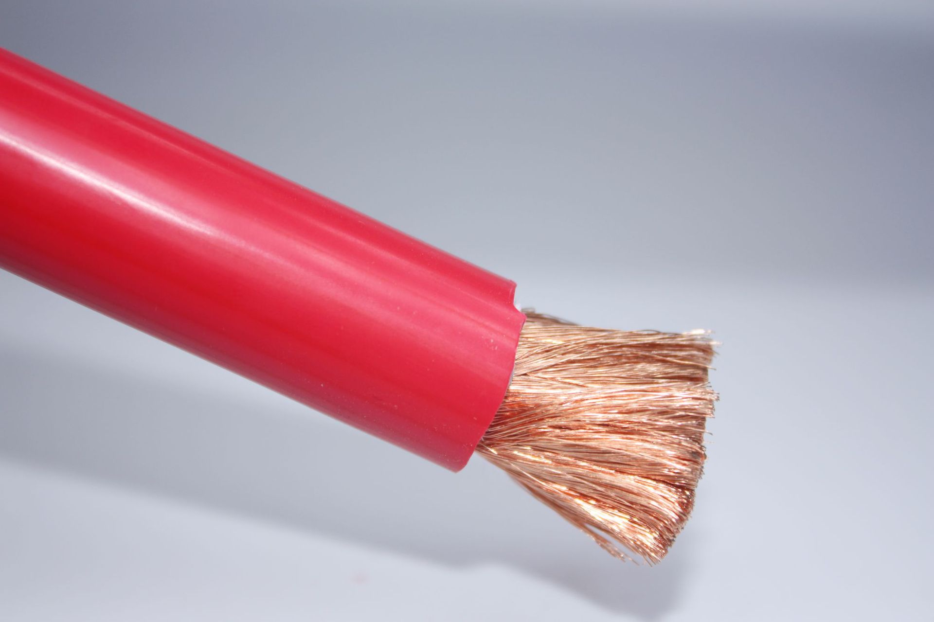 厂家批发 电焊机专用电缆 焊接电线 焊把线yh10平方 橡套软电缆