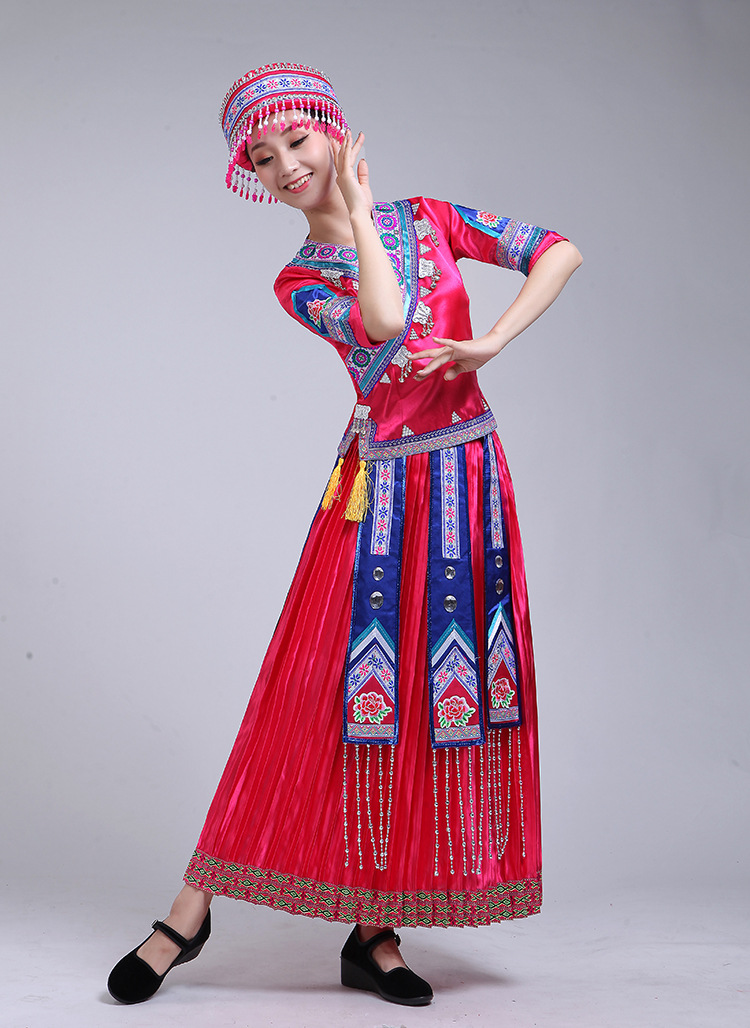 新款苗族服装女贵州云南少数民族风文山百褶裙衣服苗族舞蹈演出服