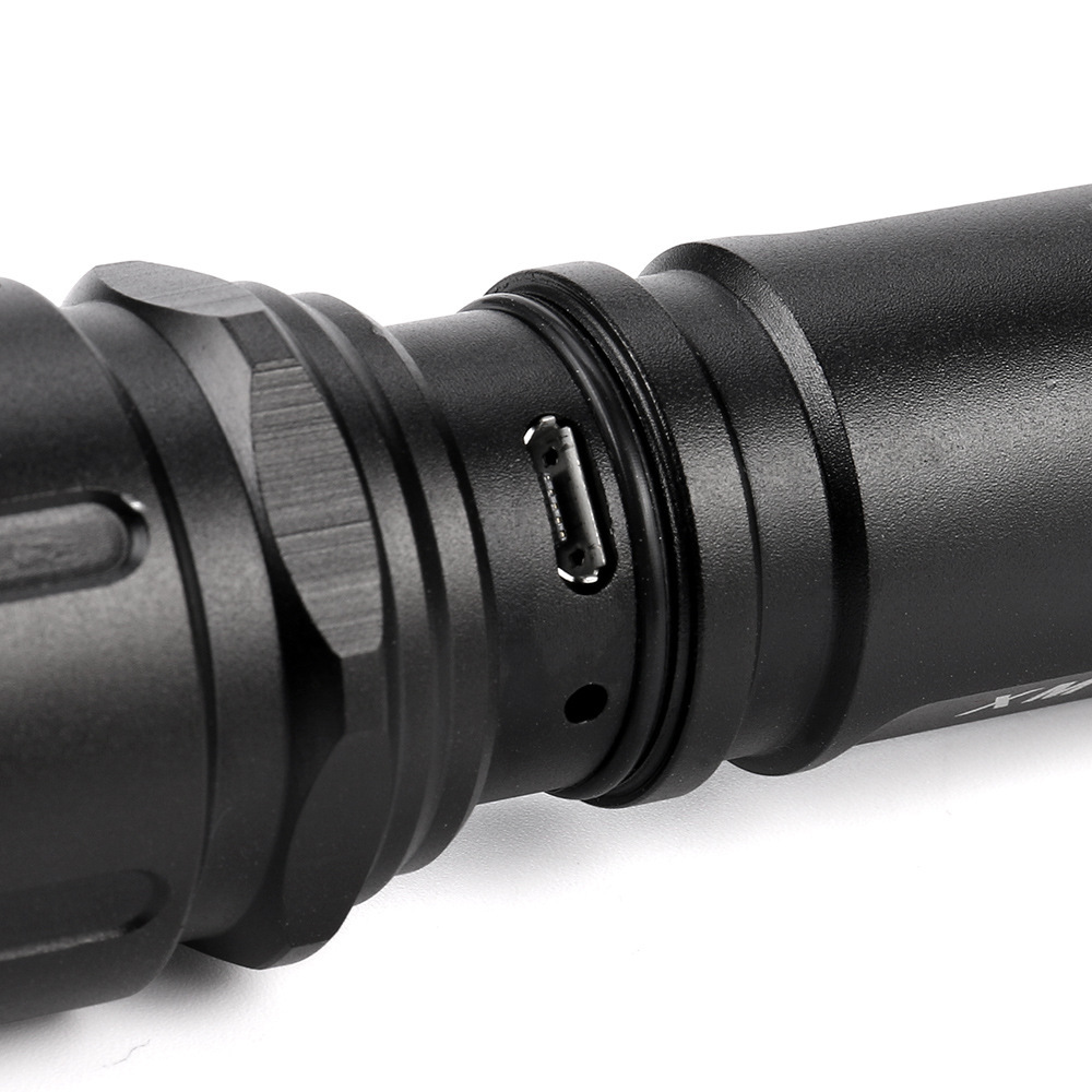 xml-t6伸缩变焦迷你强光充电手电筒t6直充led强光手电筒过路者y94