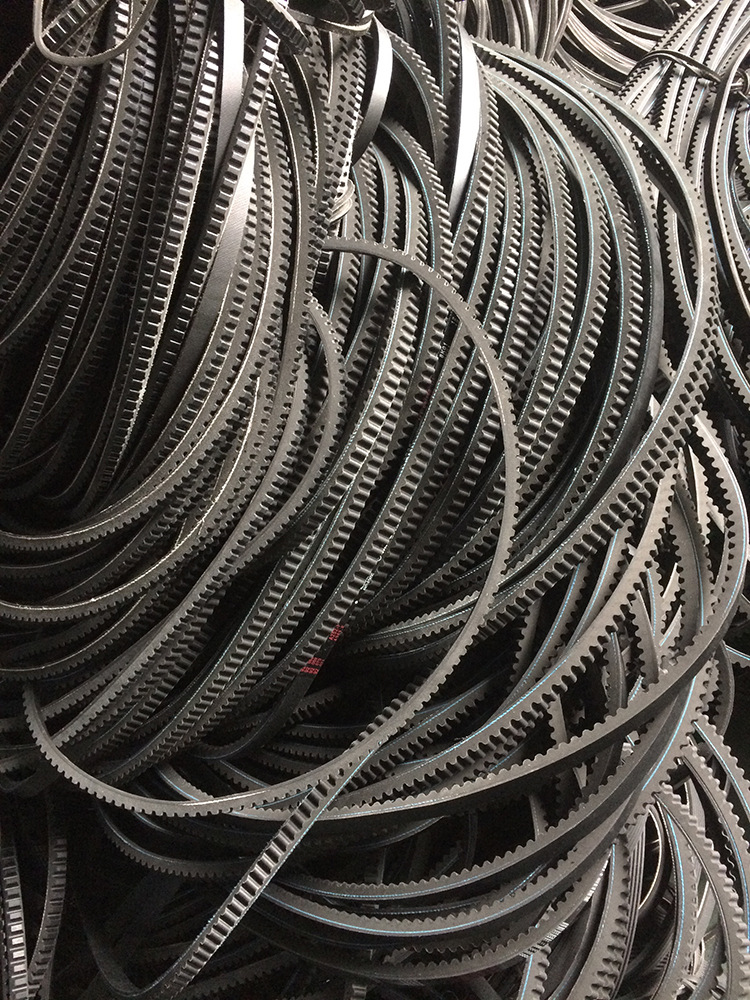 橡胶皮带 耐磨耐高温齿形带切割带汽车v带 时规皮带pk带厂家直销