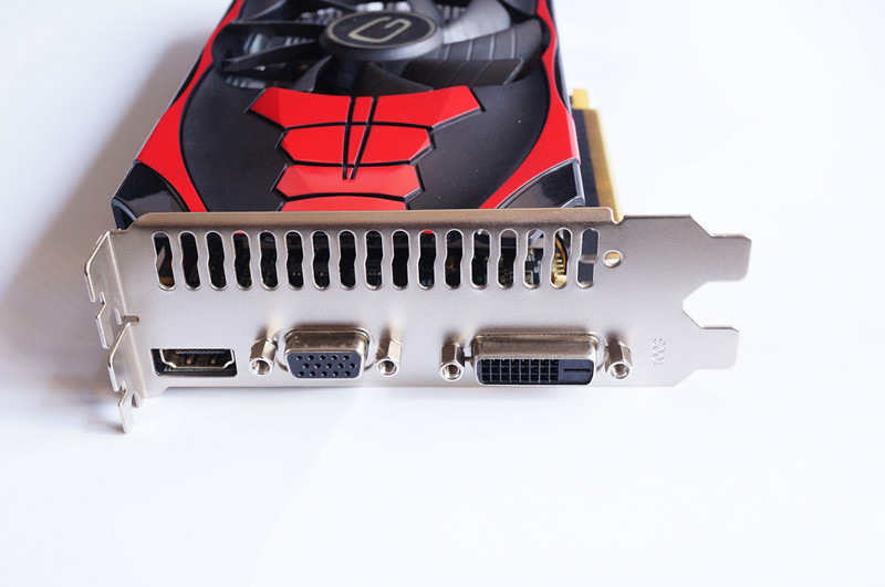 玩cf游戏独立显卡推荐_玩游戏用集成显卡还是独立显卡_玩网络游戏用独立显卡