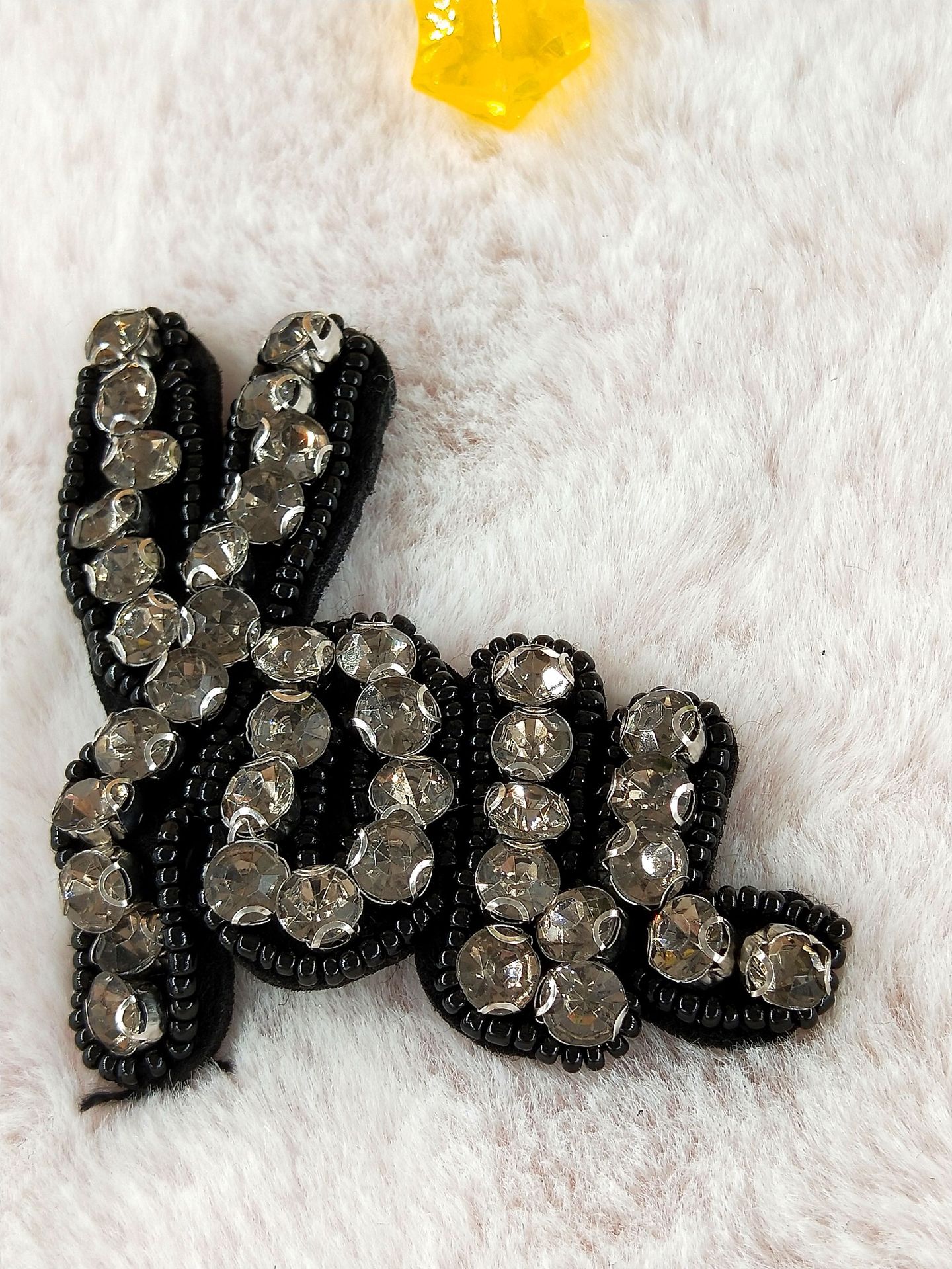 重手工钉珠缝制 制作布贴diy补丁 动物装饰钉珠绣品供应商:广州鑫宇辅