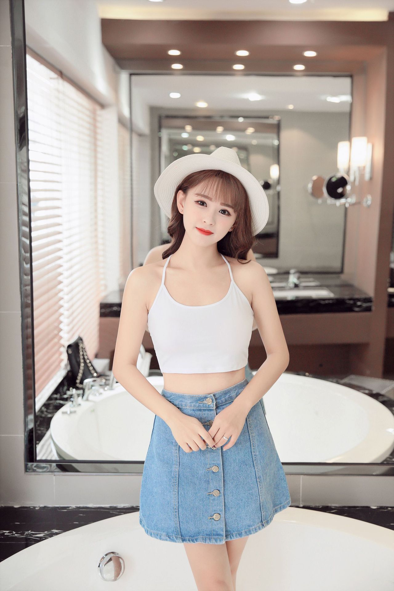 货源类别 现货 是否库存 否 产品类别 吊带衫 风格 甜美 款式 吊带 