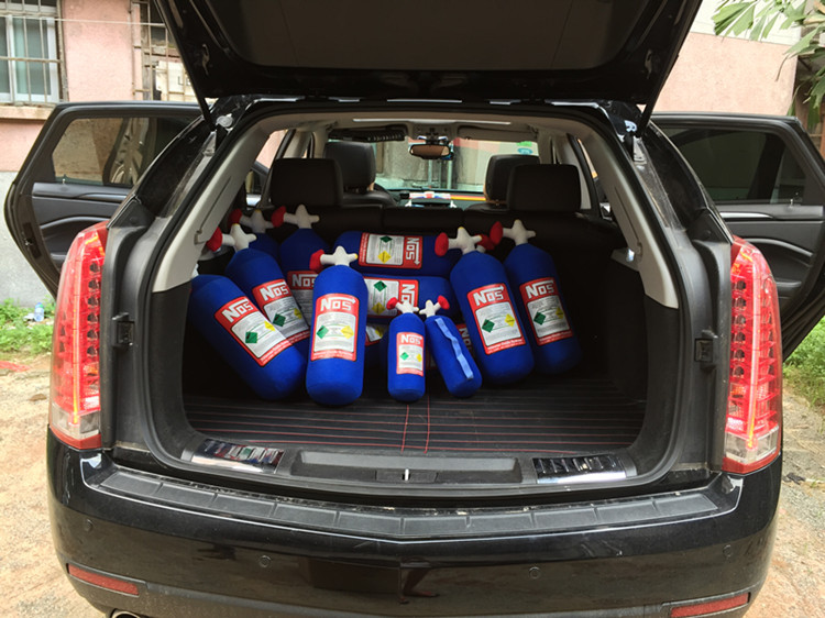 厂家直销汽车用创意用品 跨境车载腰靠垫头枕nos氮气瓶改装抱枕