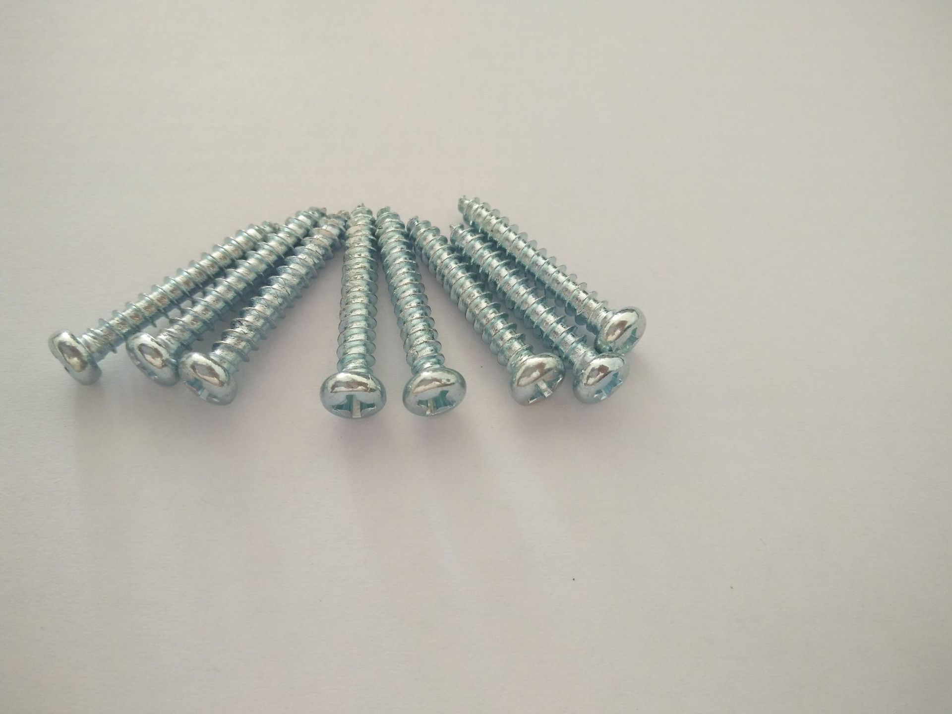 厂家自销4*25圆头/盘头自攻尖尾高强度螺丝螺钉8.8级镀环保锌