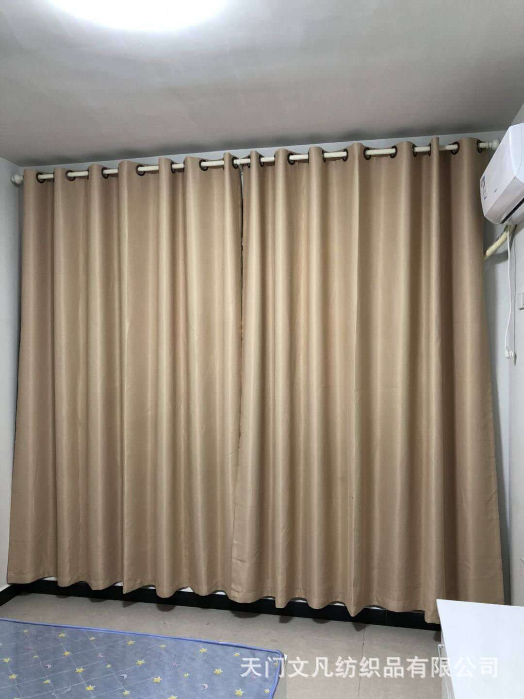 香槟色卡其色单面光黑丝工程窗帘学校宿舍办公室教室定制成品窗帘